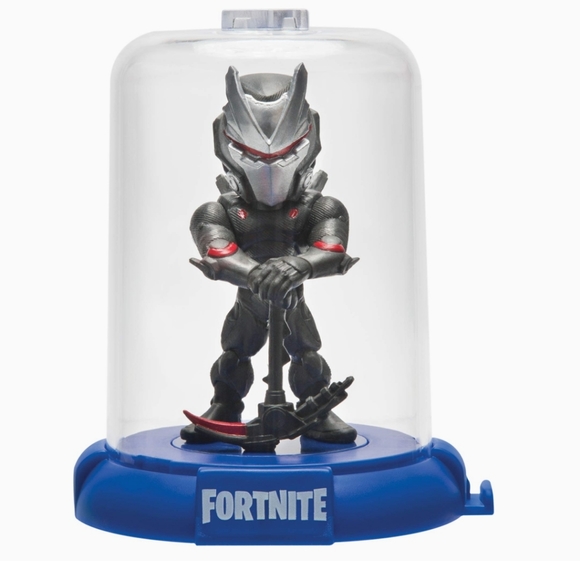 Attention FORTNITE fans! 4PK Collectible NEW - Picture 7 of 11